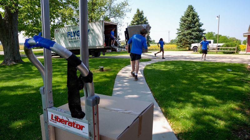 Condo movers Elmhurst IL
